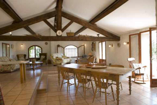 The superb lounge at Constantia - 
			plenty of space for the holidaying family.
